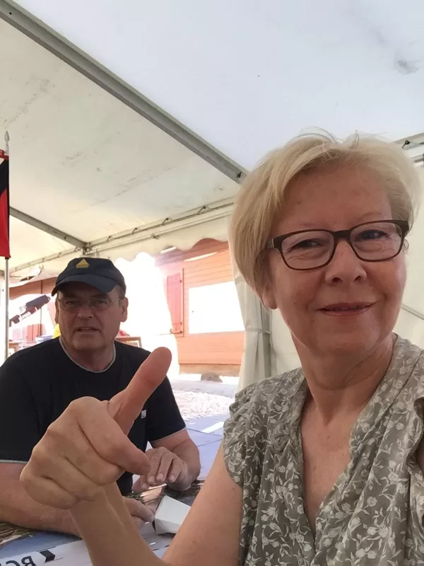 Anche Flavia e Luca, accompagnati da Francesco, vanno a caccia delle Maestrie.